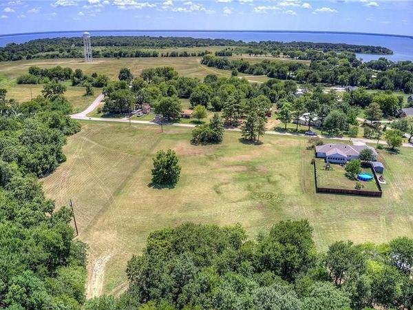 206 Mohawk Trail, East Tawakoni, TX 75472