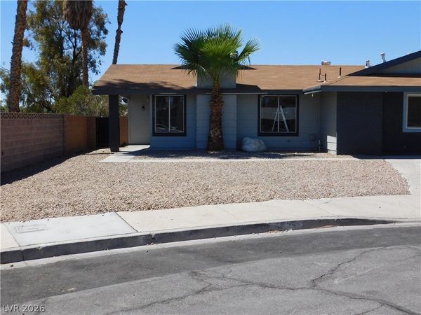 3905 Starflower Court , Las Vegas, NV 89107