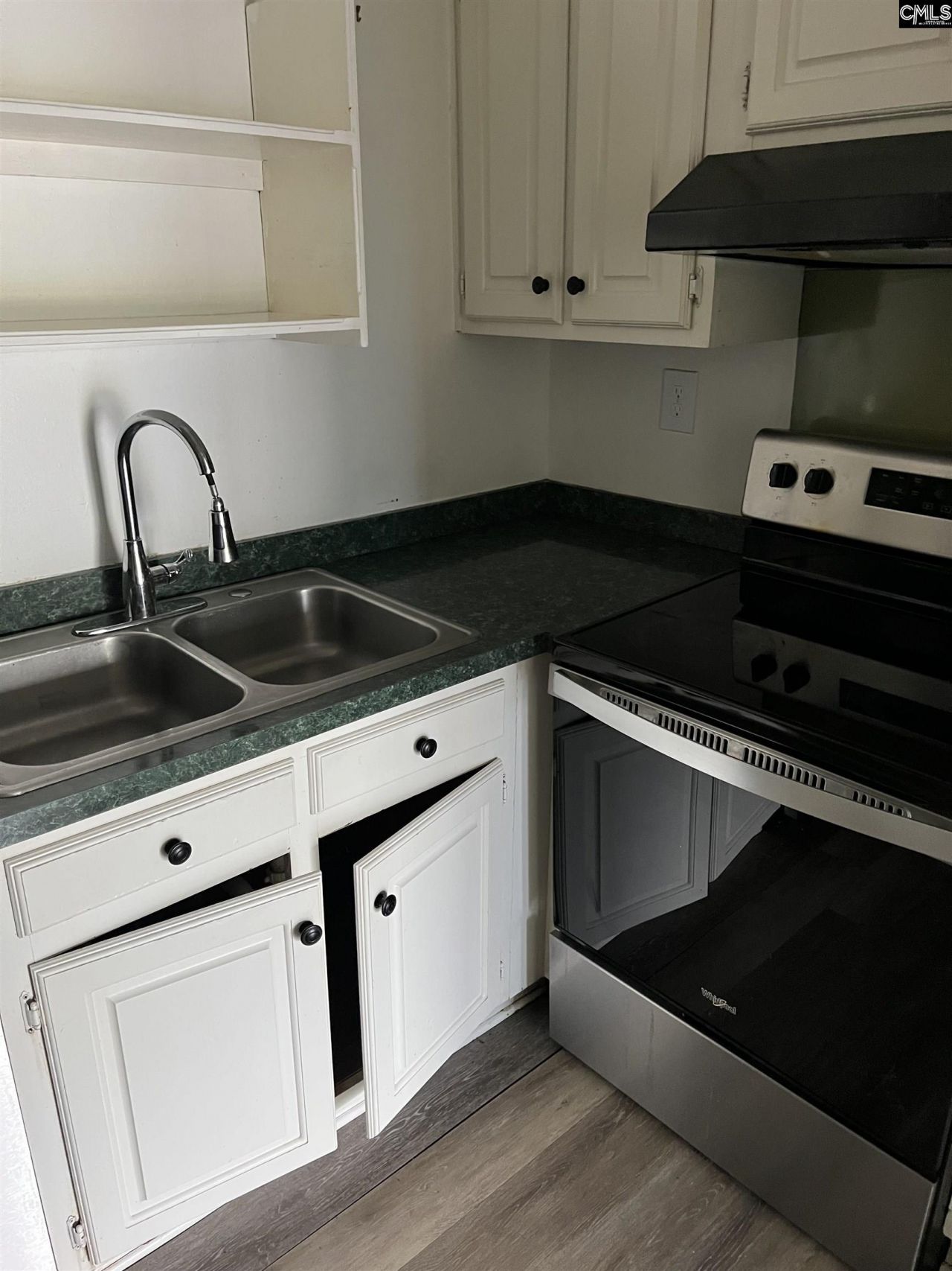 1825 St Julian Drive  Photo 9