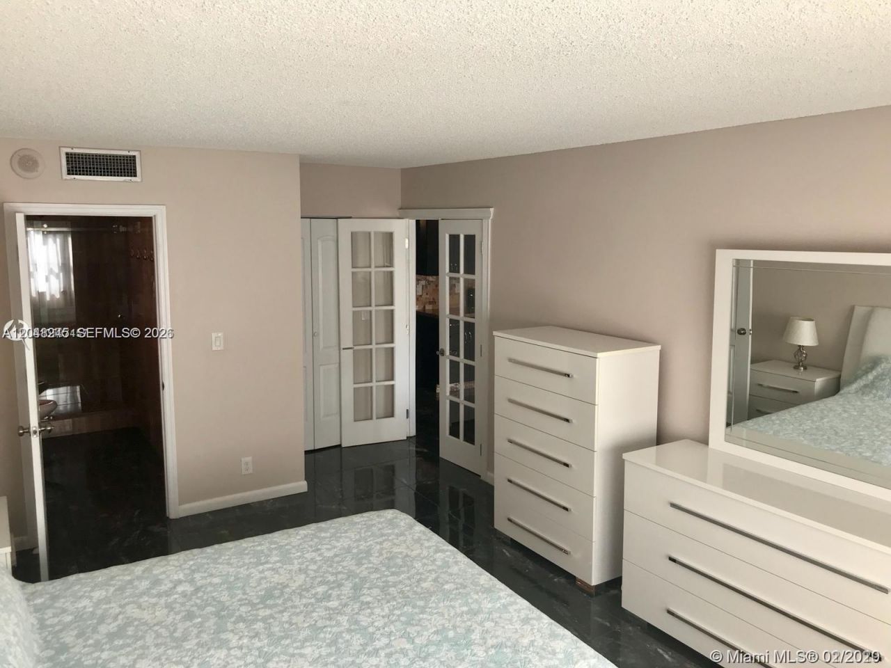 600 SE Three Islands Blvd, Unit 1018, Hallandale Beach, FL 33009 Photo