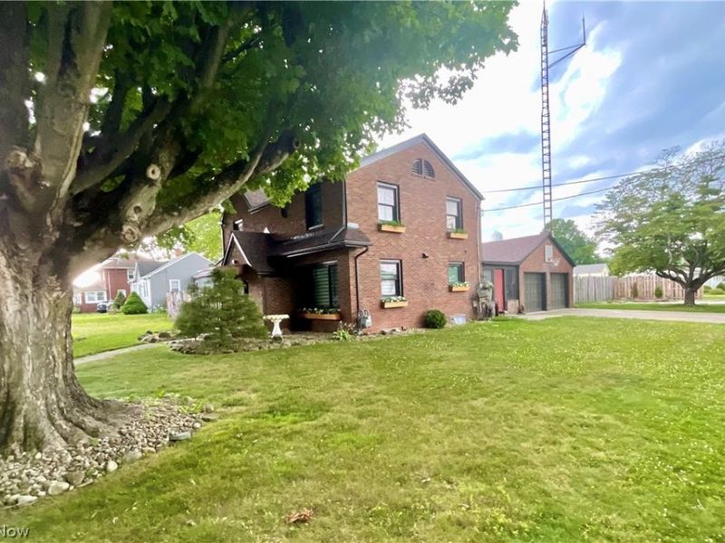 504 2nd Avenue SE, Beach City, OH 44608 Photo 3