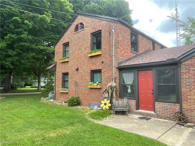 504 2nd Avenue SE, Beach City, OH 44608 Photo 4