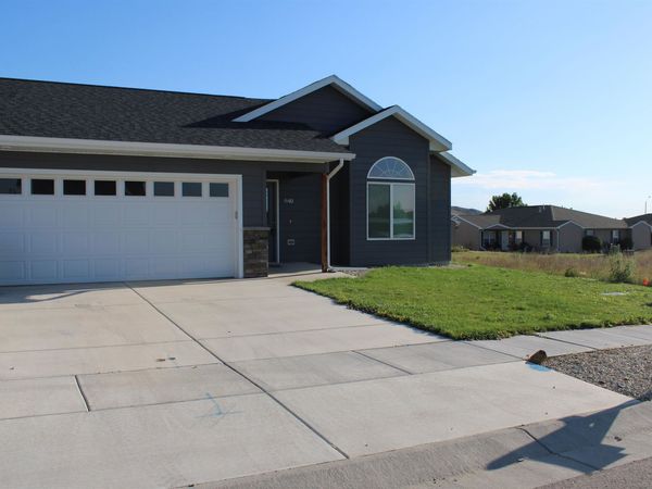 840 Petros Drive, Rapid City, SD 57701