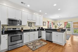 118-b Seabreeze Dr.  photo 4