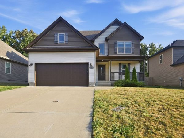 512 Sourwood Drive , Clarksville, TN 37042