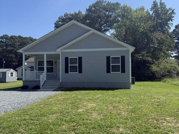 157 Currioman Drive, MONTROSS, VA 22520