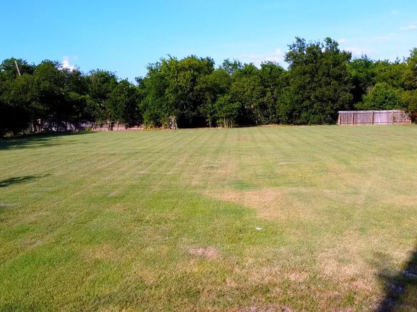 2005 S Pine ST, Georgetown, TX 78626