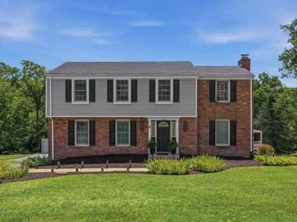 283 Brookwood Rood, Venetia, PA 15367