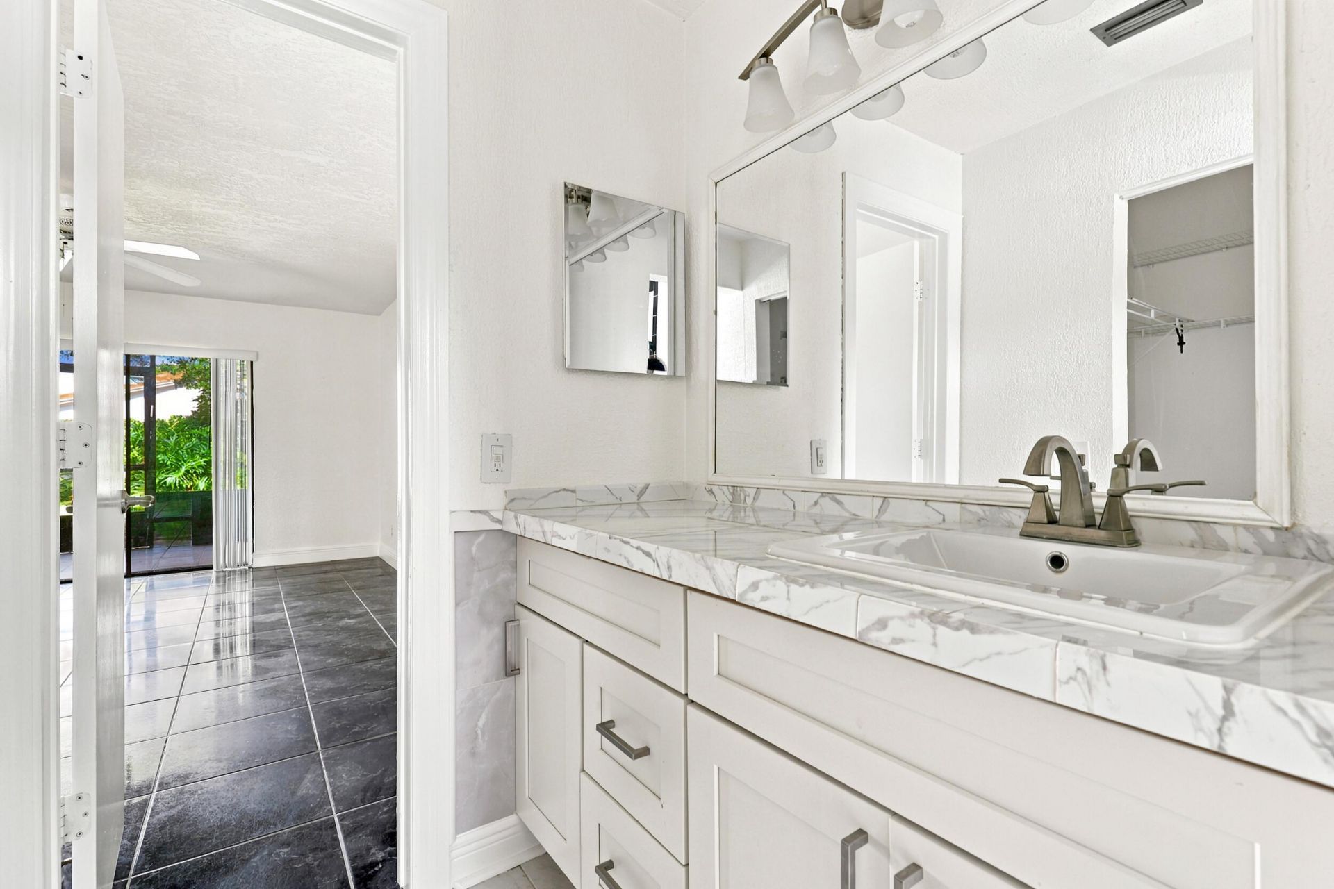 10 Seneca Court, Royal Palm Beach, FL 33411 Photo