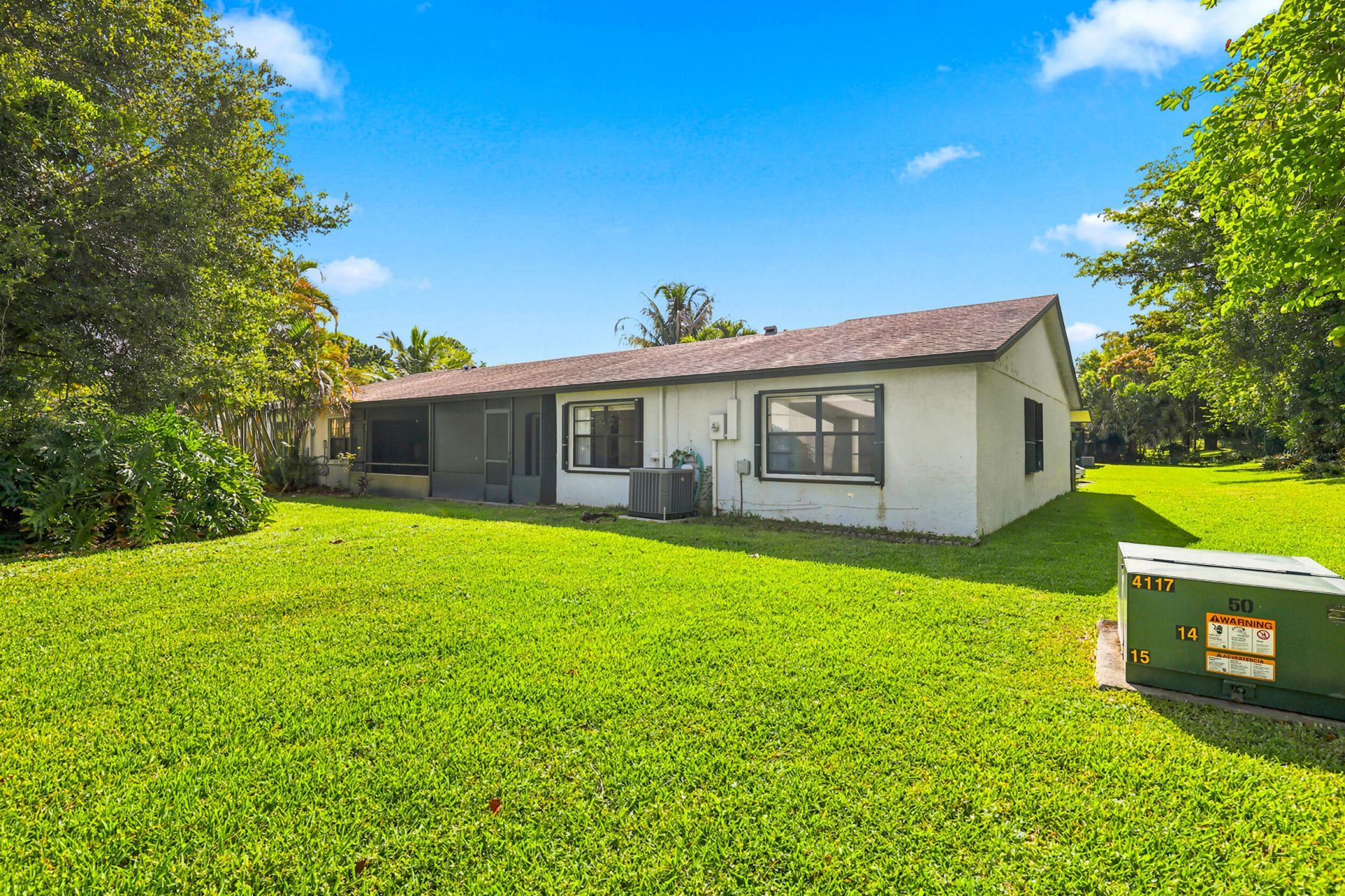 10 Seneca Court, Royal Palm Beach, FL 33411 Photo