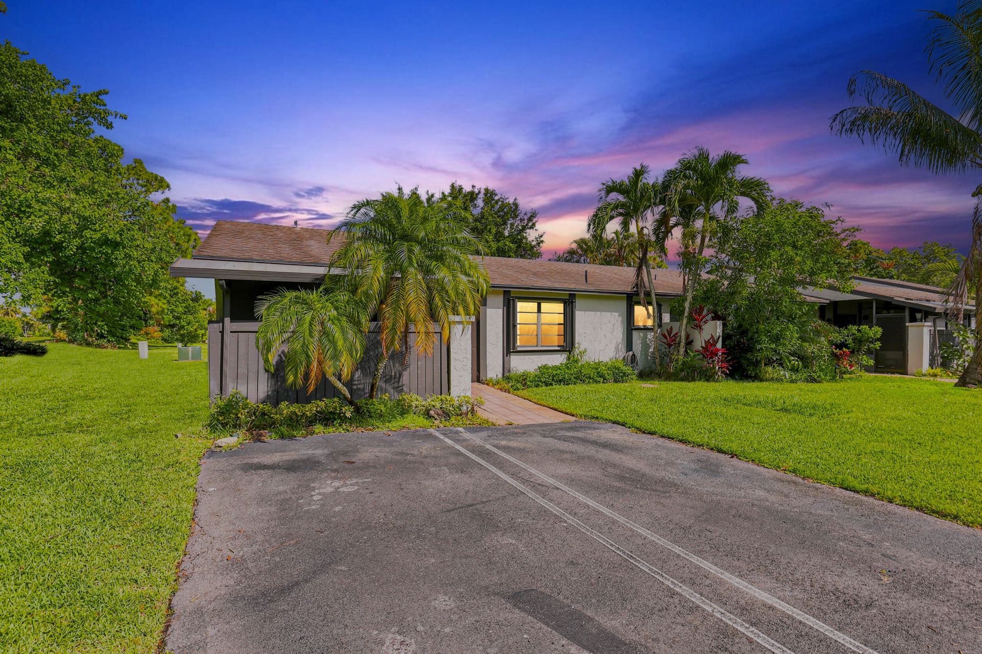 10 Seneca Court, Royal Palm Beach, FL 33411 Photo