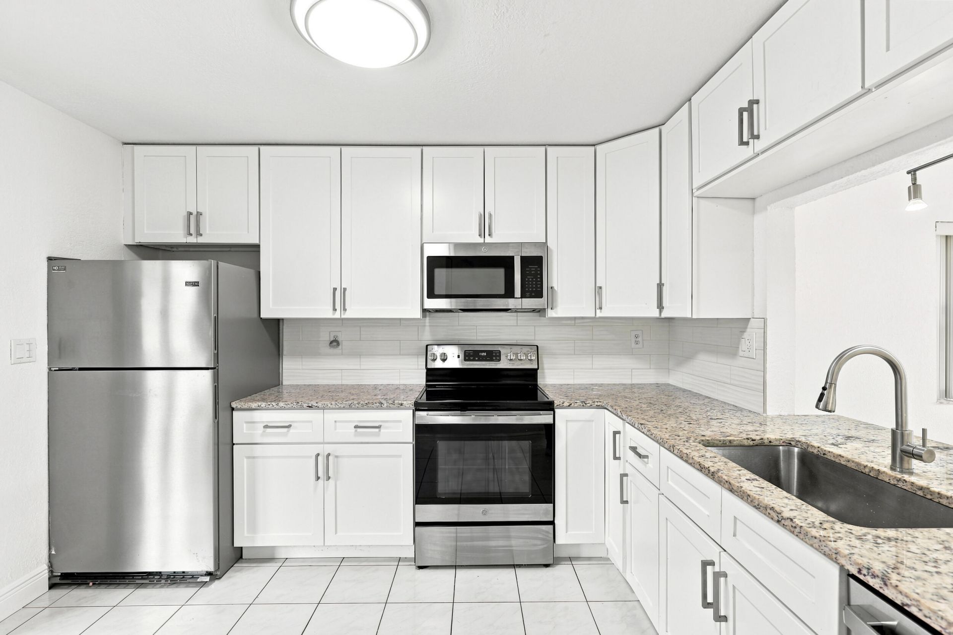 10 Seneca Court, Royal Palm Beach, FL 33411 Photo