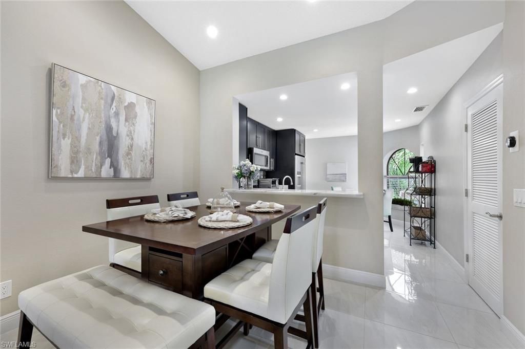 613 Serendipity Dr, Unit 613, Naples, FL 34108 Photo