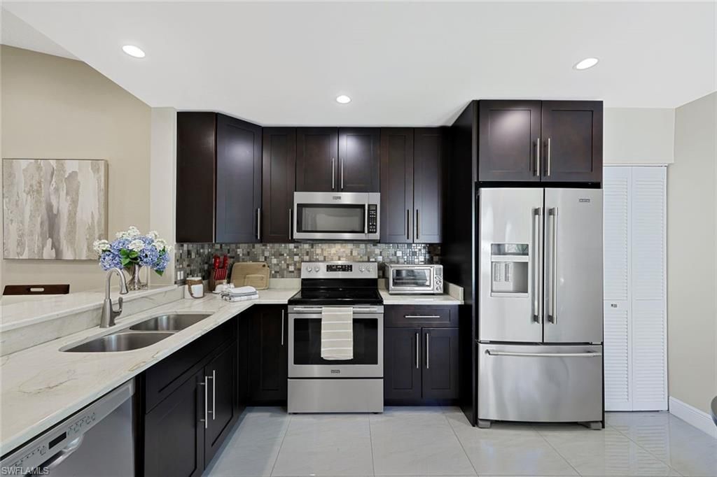 613 Serendipity Dr, Unit 613, Naples, FL 34108 Photo
