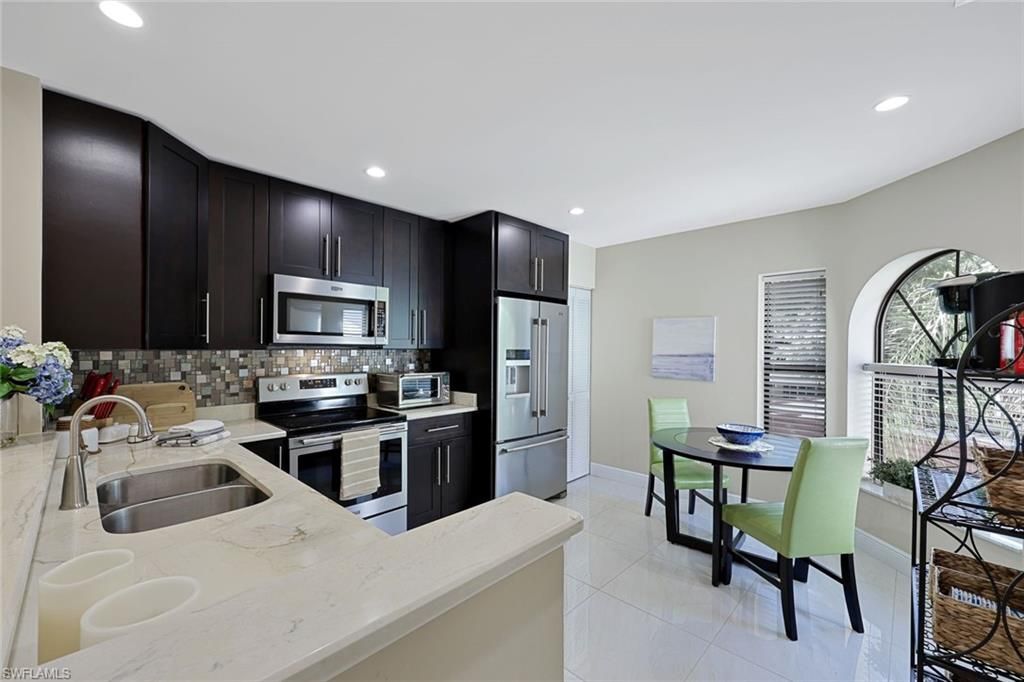 613 Serendipity Dr, Unit 613, Naples, FL 34108 Photo