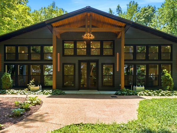 1080 Fannie Nicholson Rd , Chapmansboro, TN 37035