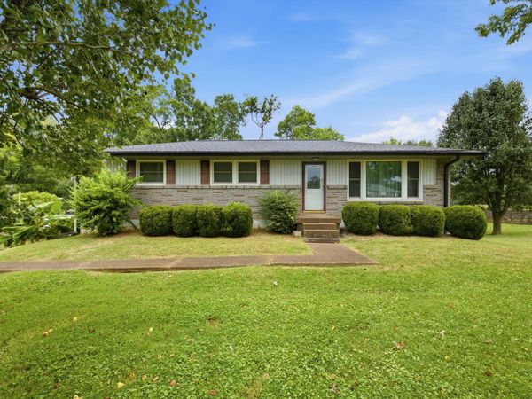 111 Belaire Dr , Smyrna, TN 37167