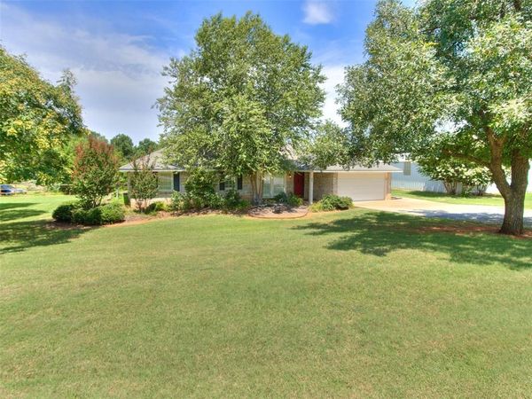 46 Shady Grove Road, McLoud, OK 74851