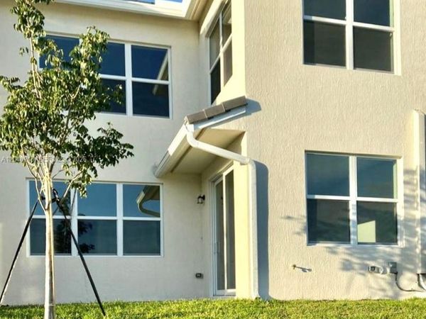 4984 Greenway Dr, Unit #, Hollywood, FL 33021