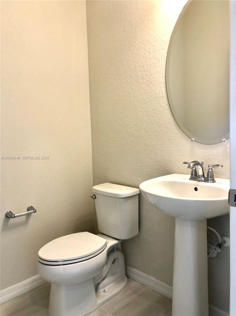4984 Greenway Dr, Unit #, Hollywood, FL 33021 Photo