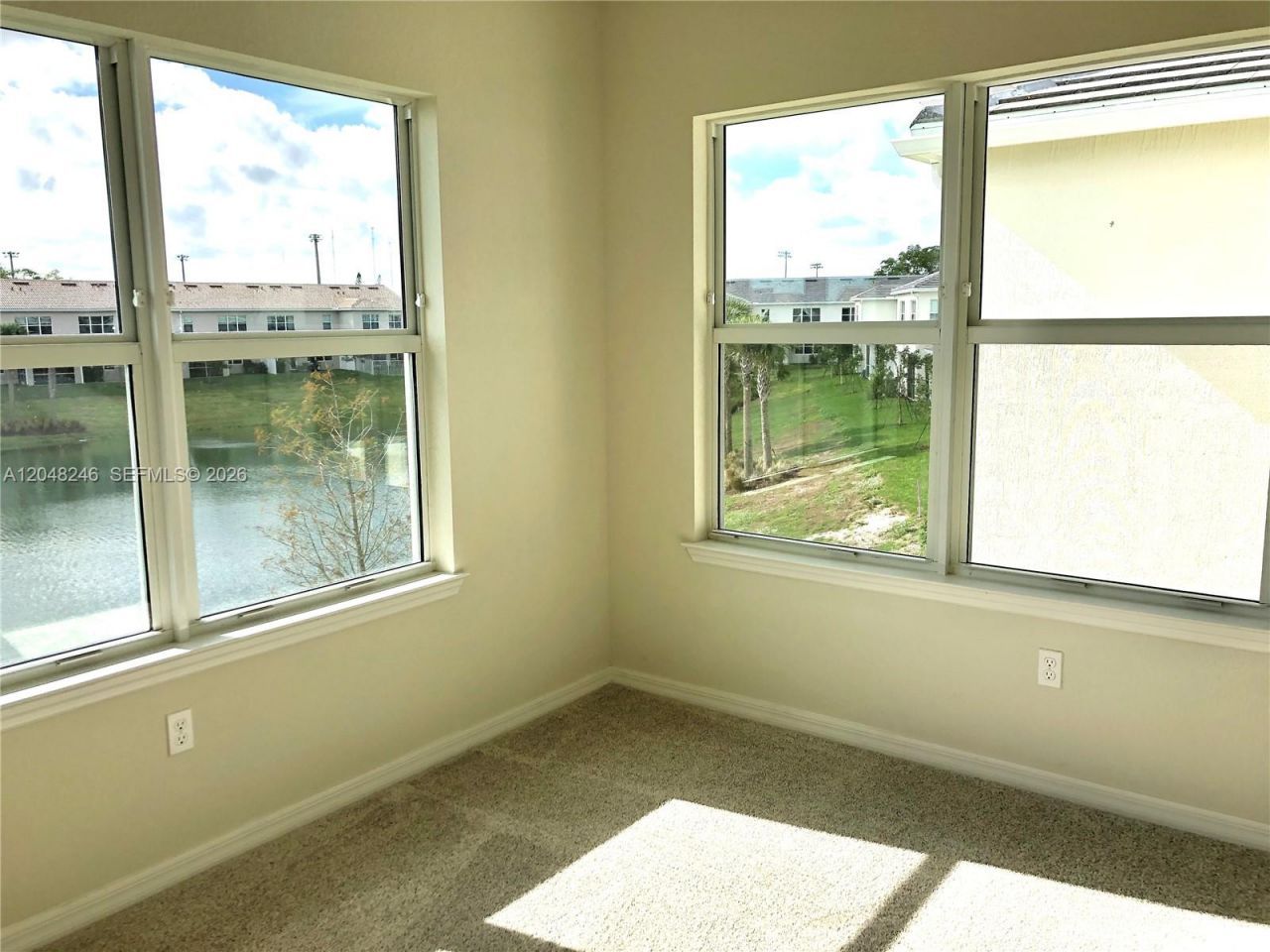 4984 Greenway Dr, Unit #, Hollywood, FL 33021 Photo