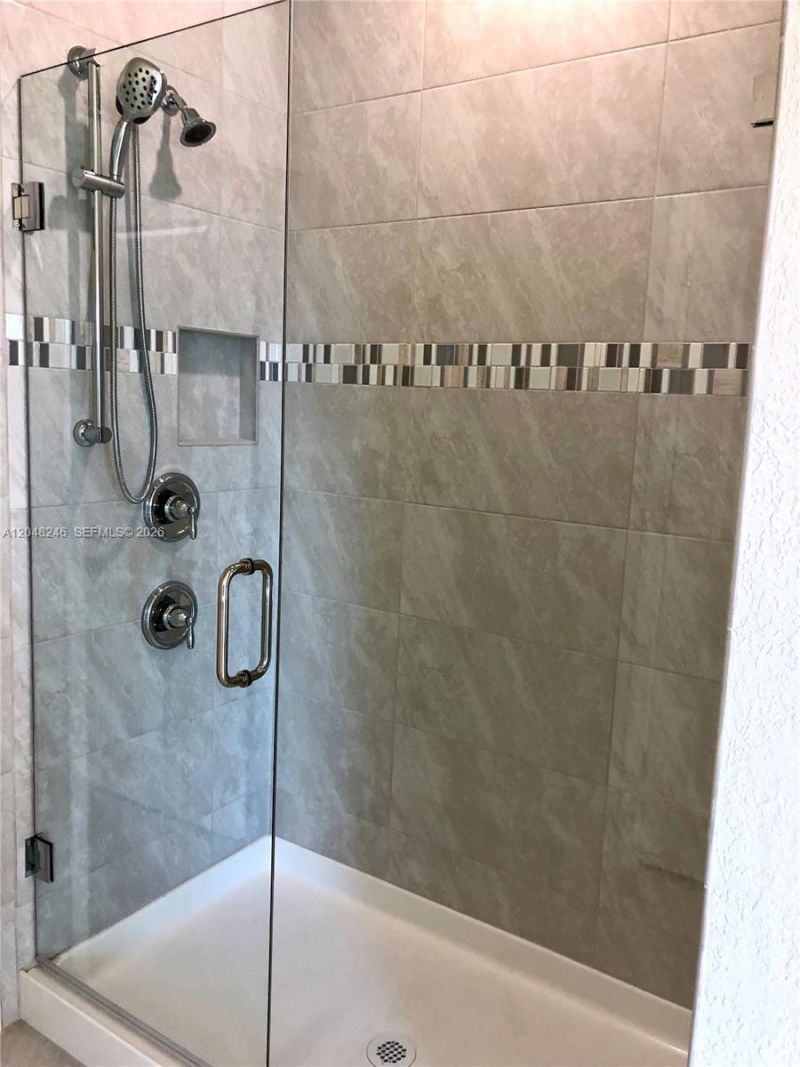 4984 Greenway Dr, Unit #, Hollywood, FL 33021 Photo