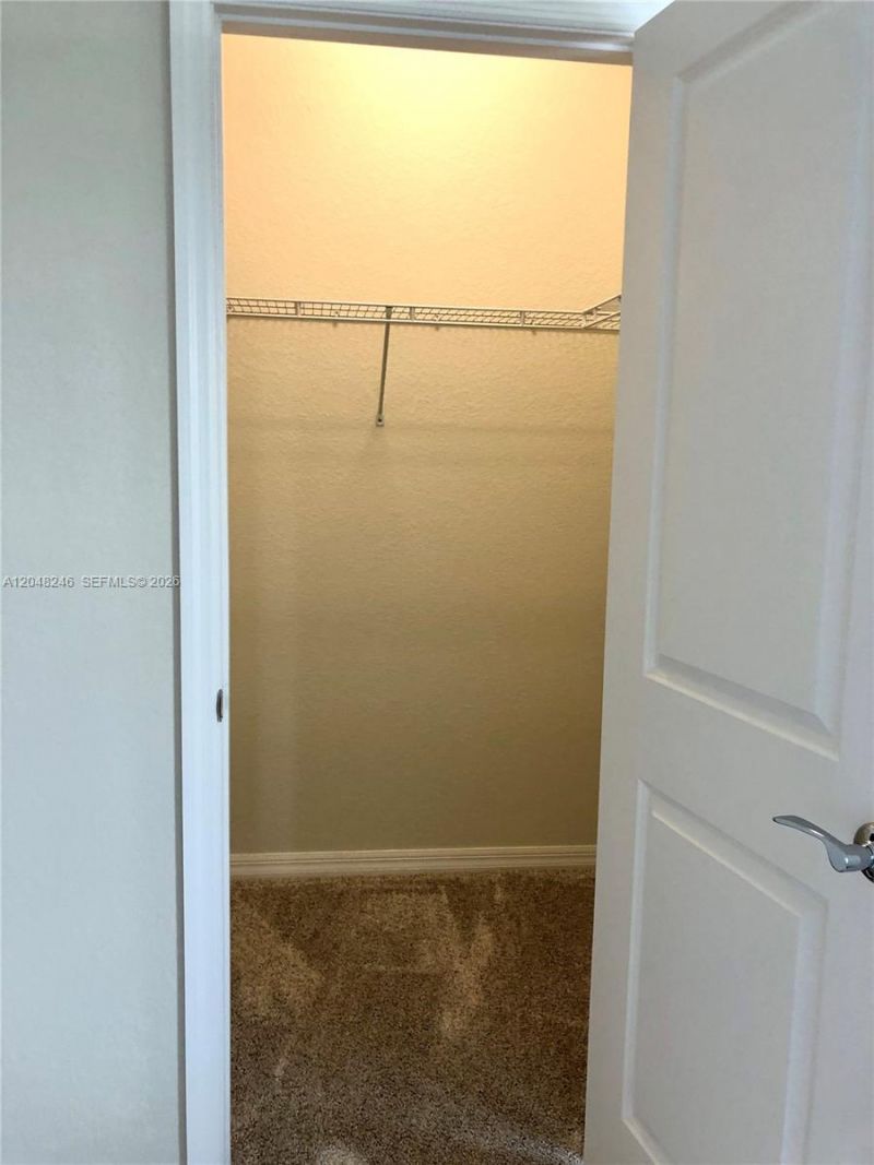 4984 Greenway Dr, Unit #, Hollywood, FL 33021 Photo