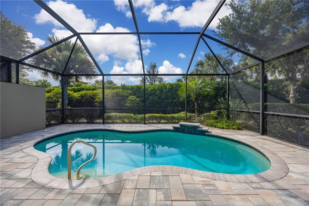 7156 Live Oak Dr , Naples, FL 34114 Photo