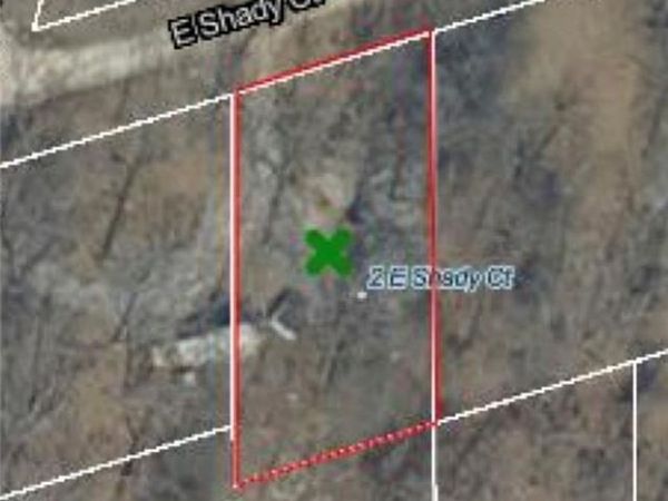 2 E Shady Court, Lacygne, KS 66040
