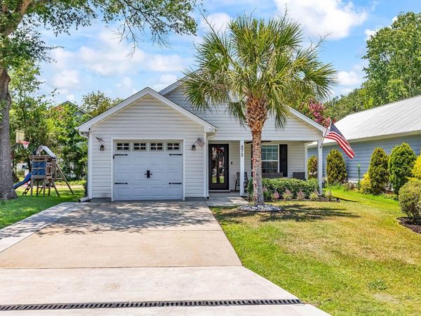 872 Brenda Pl., Myrtle Beach, SC 29577