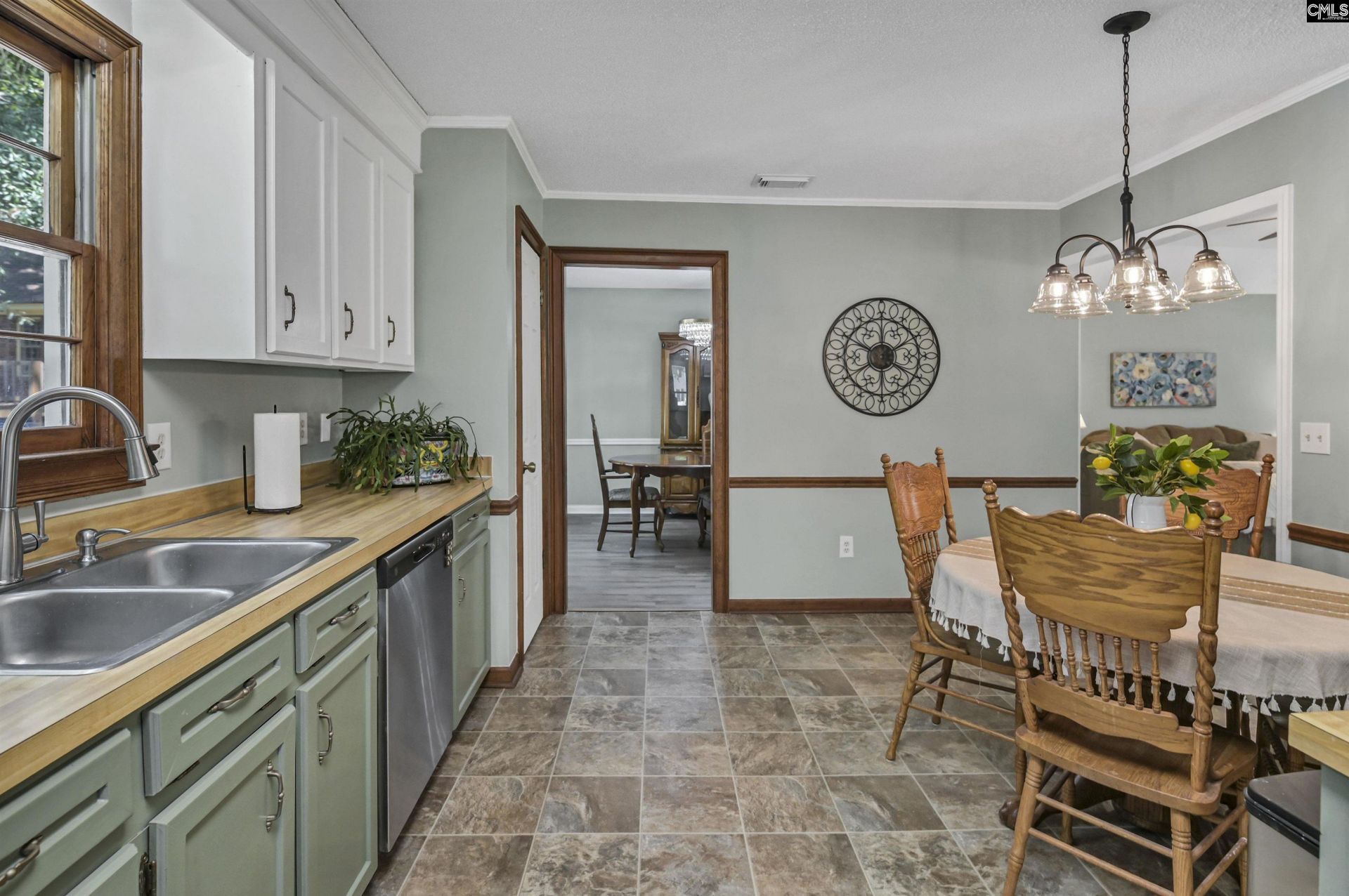238 Danby Court  Photo 13