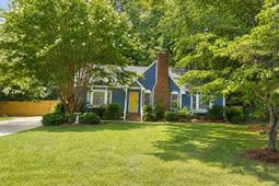 238 Danby Court  photo 4