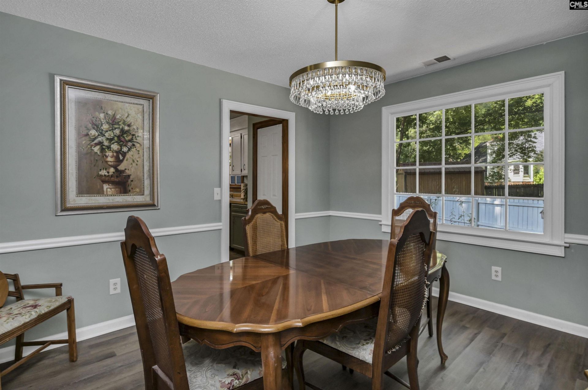 238 Danby Court  Photo 24