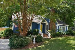 238 Danby Court  photo 4