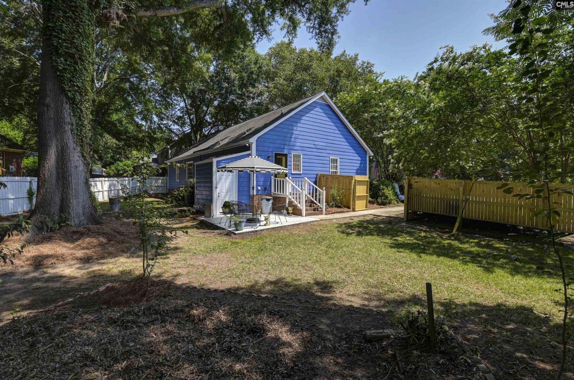 238 Danby Court  Photo 47