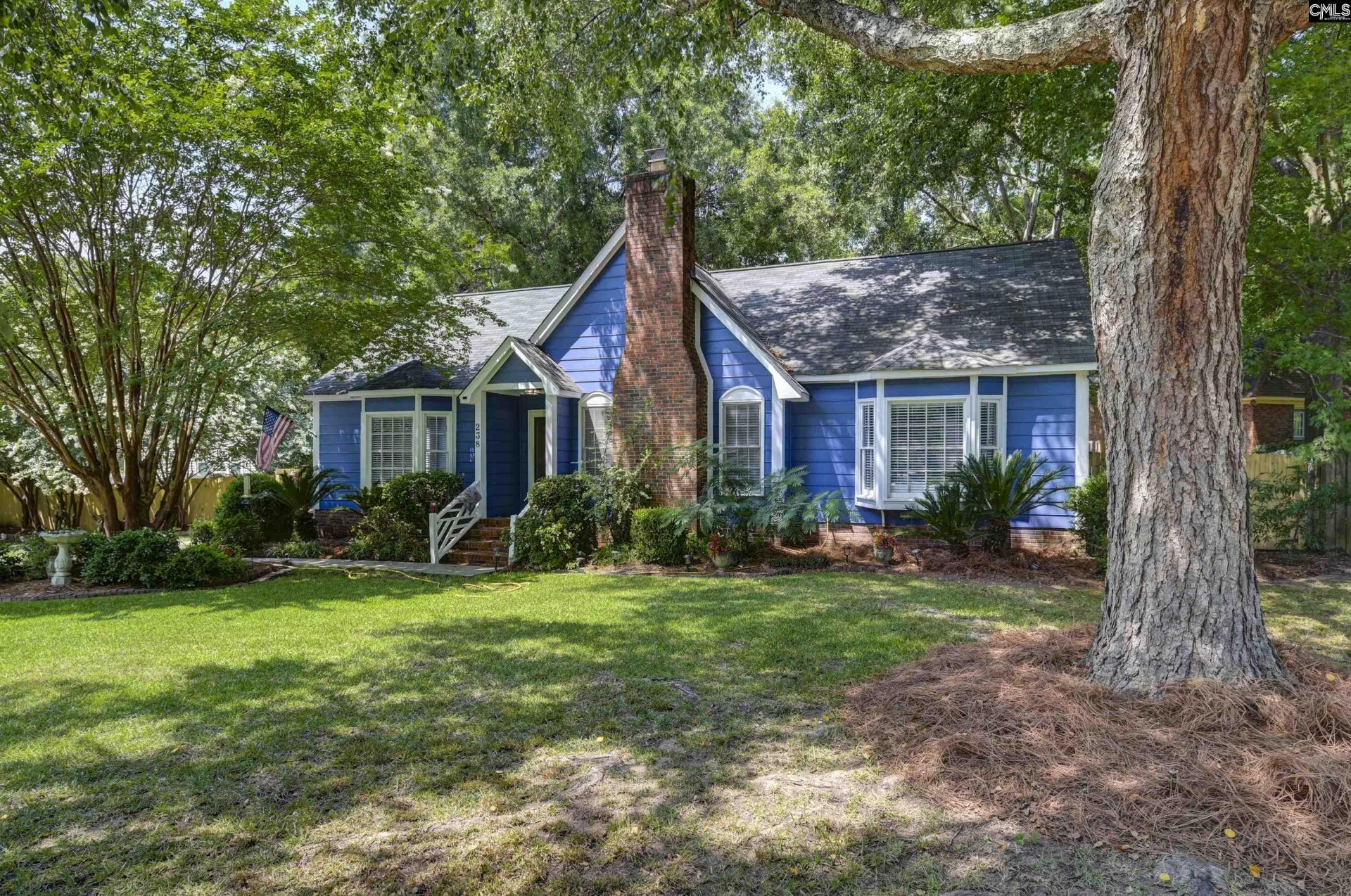 238 Danby Court  Photo 6