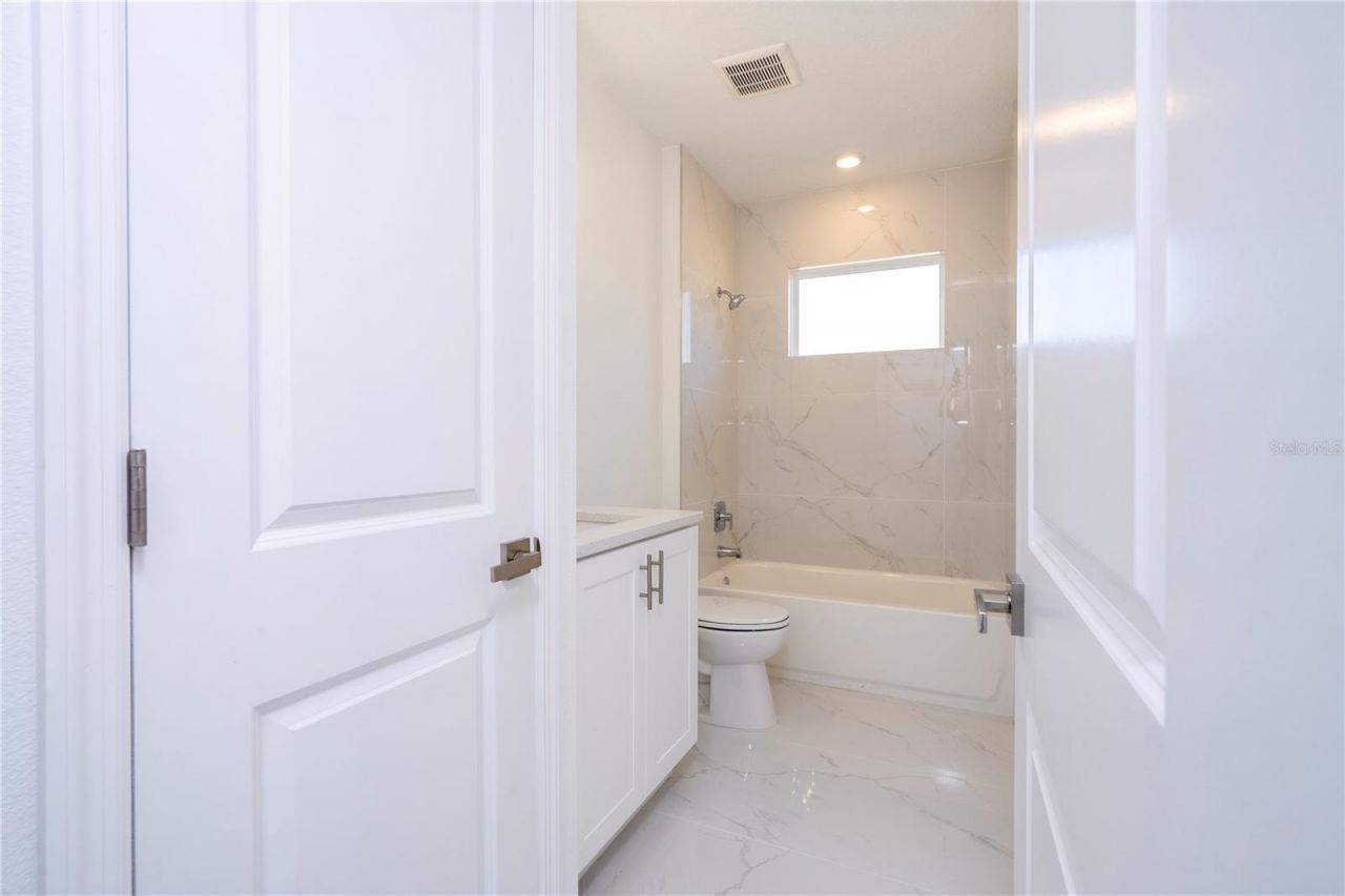 42021 Tamarac Street , Eustis, FL 32736 Photo