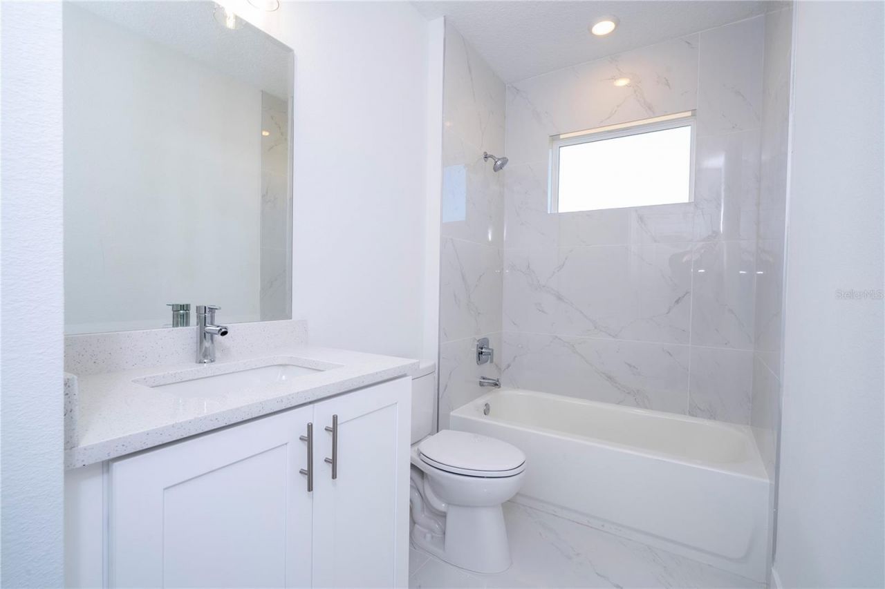 42021 Tamarac Street , Eustis, FL 32736 Photo