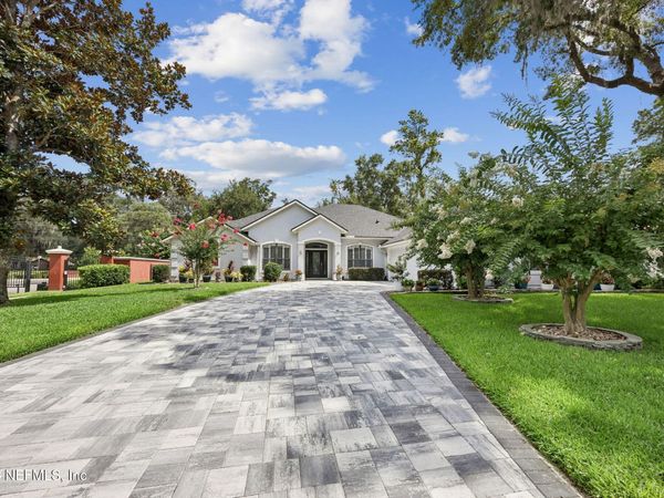 3857 REDS GAIT Lane, Jacksonville, FL 32223