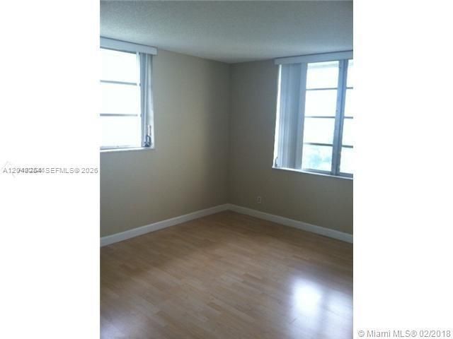 3001 W Rolling Hills Cir , Unit 701, Davie, FL 33328 Photo