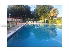 3001 W Rolling Hills Cir, Unit 701, Davie, FL 33328 Photo