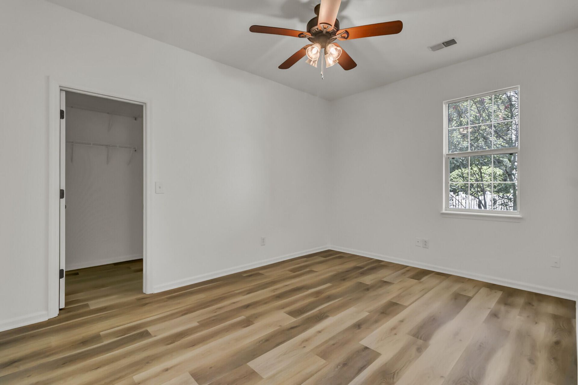 1417 Endicot Way Photo 23