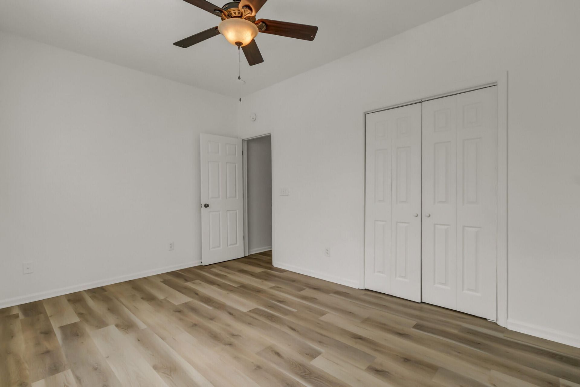 1417 Endicot Way Photo 29