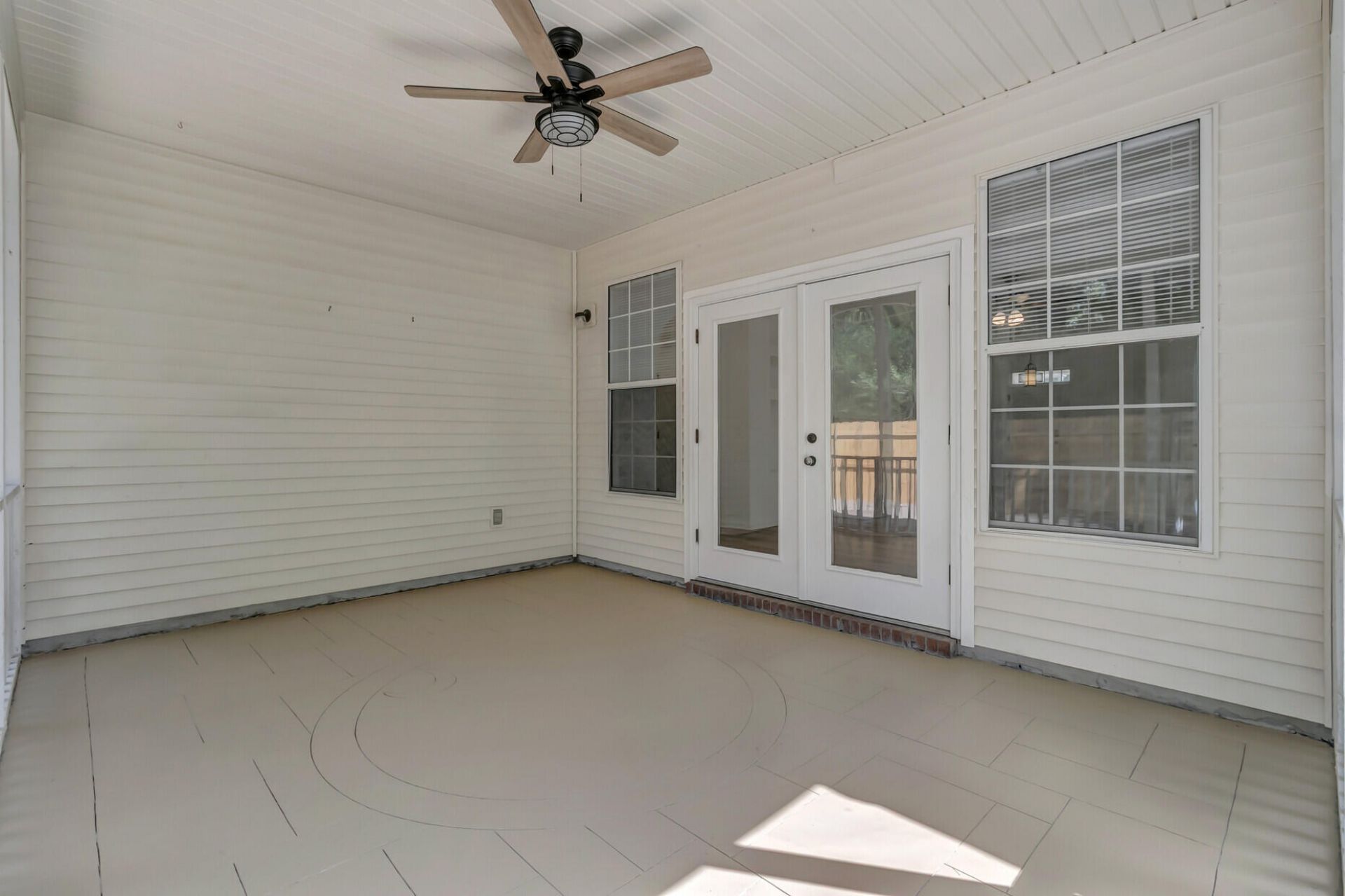 1417 Endicot Way Photo 32