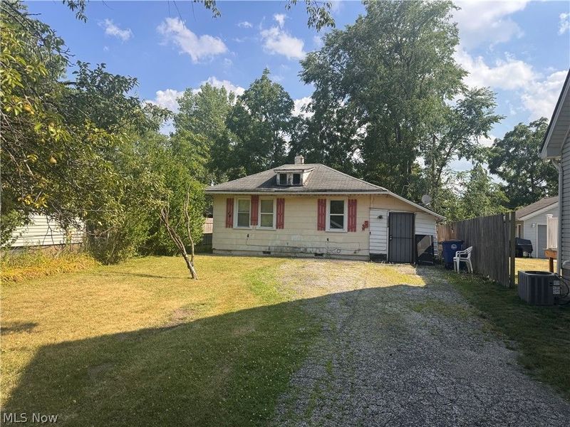 16404 Tarkington Avenue, Cleveland, OH 44128 Photo 17