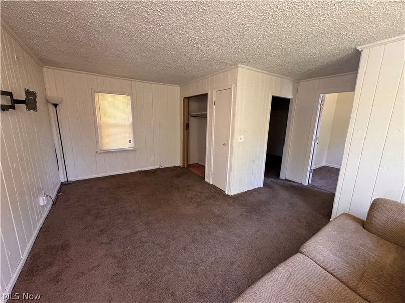 16404 Tarkington Avenue, Cleveland, OH 44128 Photo 2