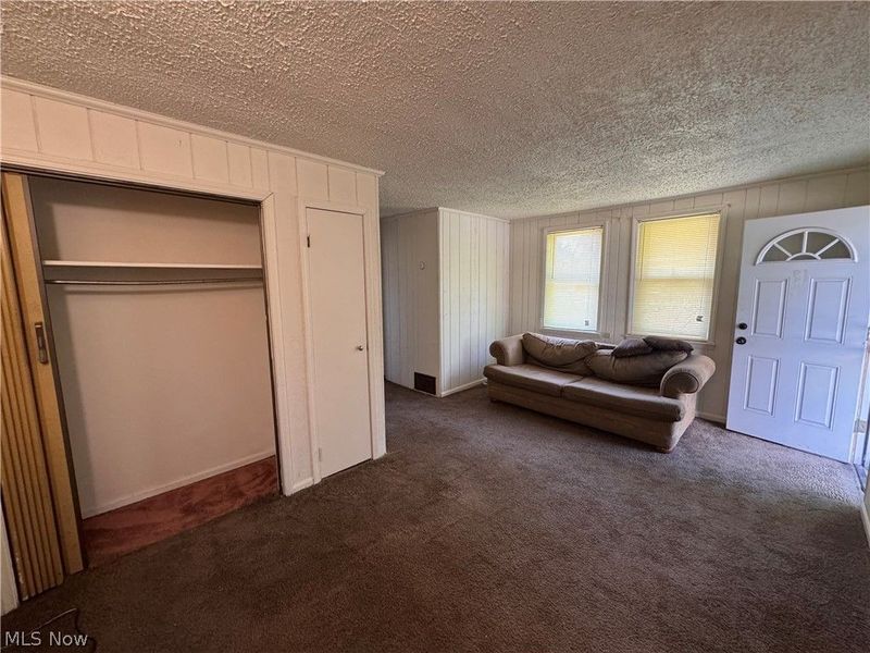 16404 Tarkington Avenue, Cleveland, OH 44128 Photo 3