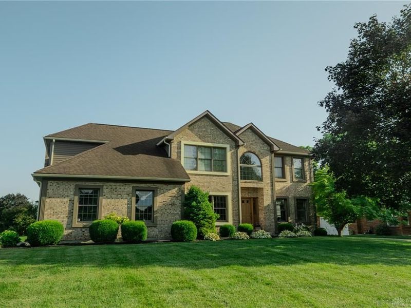 2444 Luray Drive, Troy, OH 45373 Photo 2