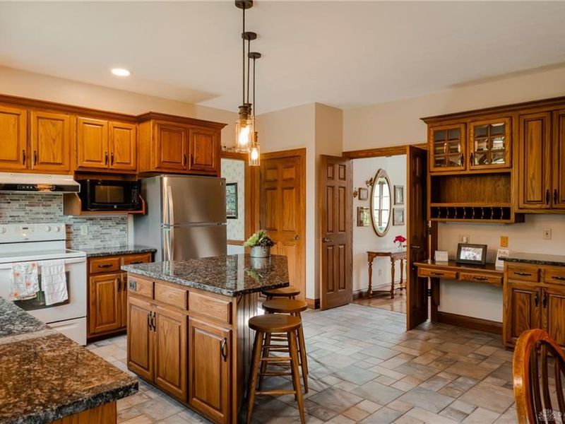 2444 Luray Drive, Troy, OH 45373 Photo 22