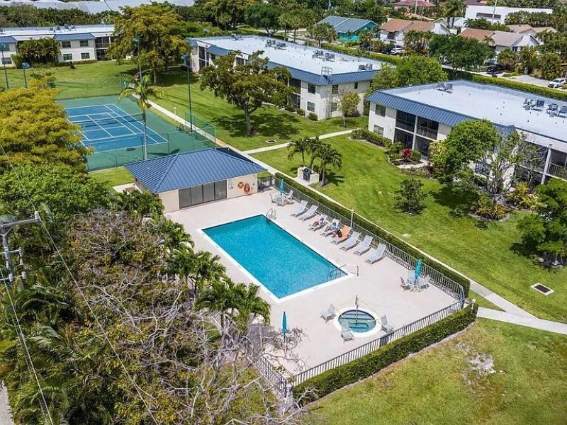 701 Avenue L, Unit Apt 204a, Delray Beach, FL 33483 Photo